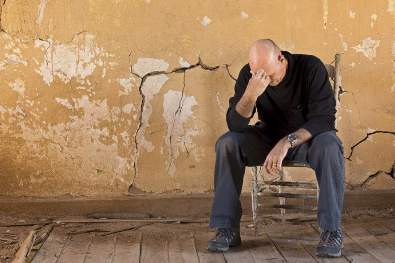 Будем сидеть и ждать или  действовать.