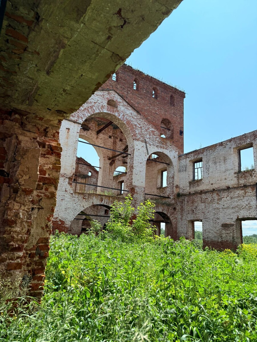 Медеплавильный завод изнутри и снаружи
