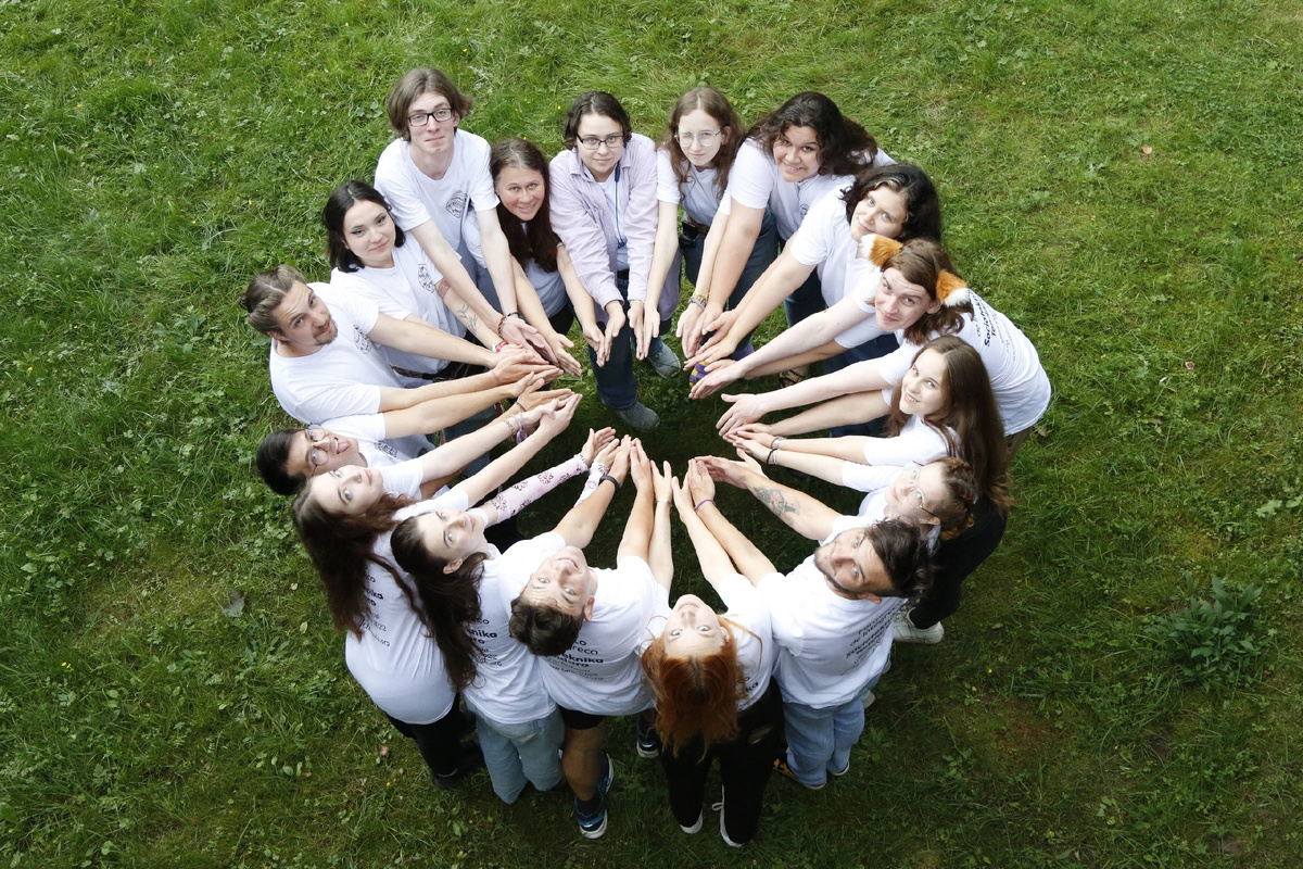 Педагоги выездной школы "Формула Единства" на смене