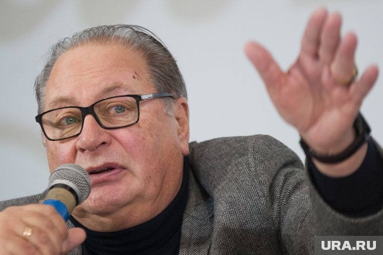    На счету актера Валентина Смирнитского более 100 ролей