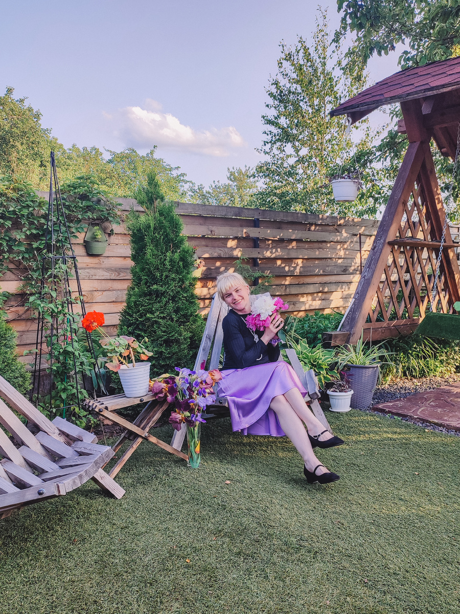 Время пионов и красивых юбок 💮