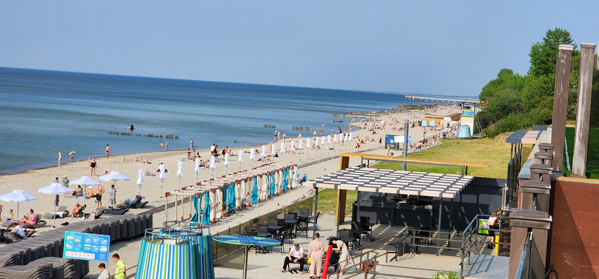 Летний пляж в Зеленоградске