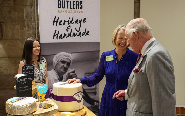 Король Чарльз признался, что он любит овечий сыр на диетическом печенье