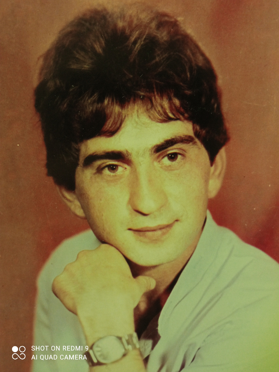 Я писатель Джабраил АЛИЕВ. Окончил Литературный институт