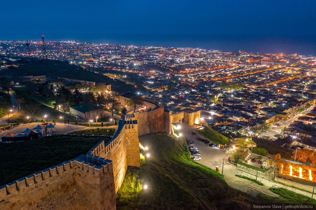 Ночной город Дербент