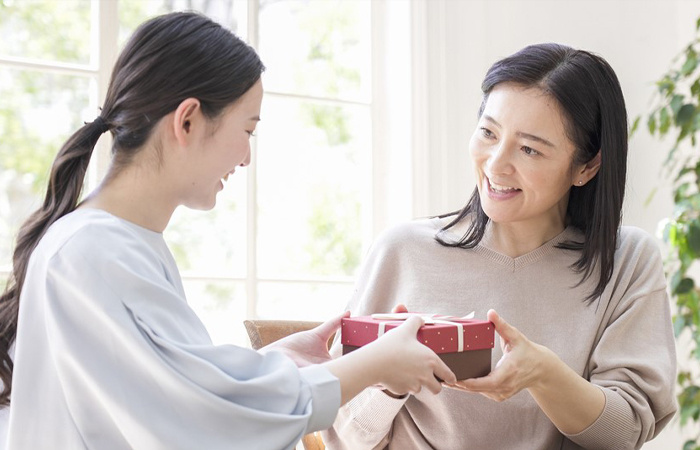 В гостях нужно дарить тэ-мияге - подарок для хозяина. / Фото: travelask.ru