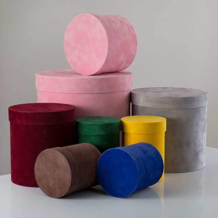 Круглые подарочные коробки (фото тут и далее ru.pinterest.com)