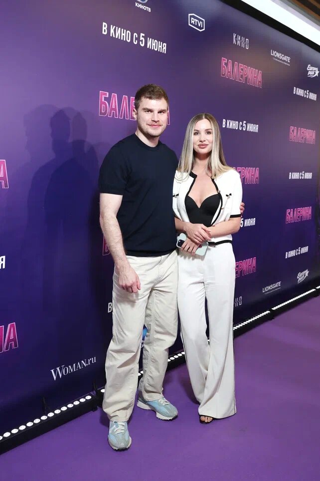    Владимир Любимцев с женой Freedom Strength Beauty