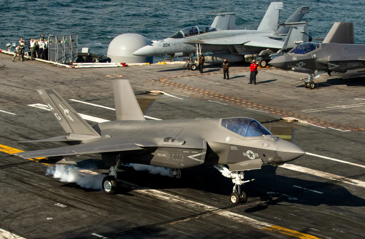 F-35 палубный ВВС США