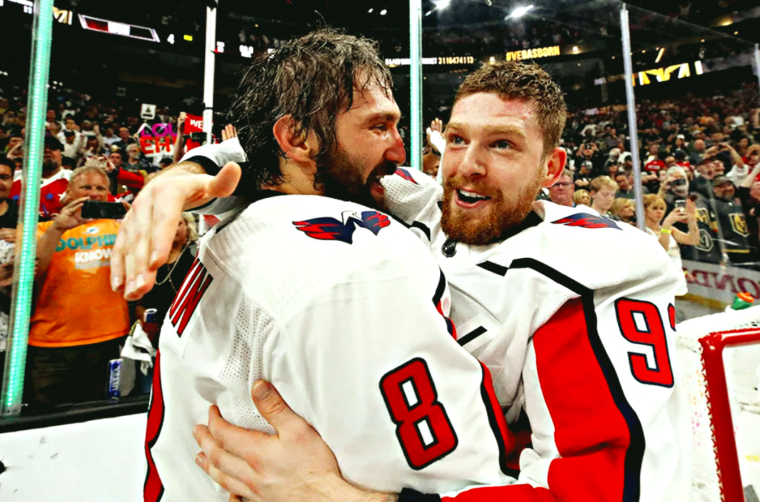 Евгений Кузнецов и Александр Овечкин в команде НХЛ «Вашингтон Кэпиталз»