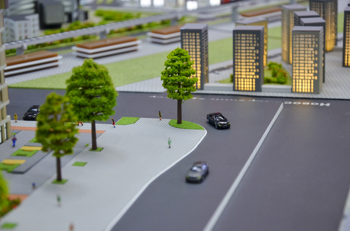 Во время праздников и городских мероприятий флаг используется для украшения улиц, зданий и сооружений Томска.  Фото: Фото: ФедералПресс / Дмитрий Шевалдин