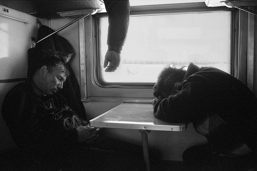 Источник фото https://kasheloff.ru/photos/gde-kuryat-v-poezdax-dalnego/47