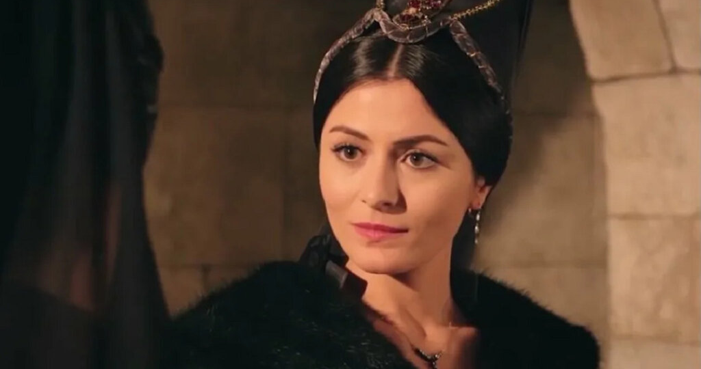 Светлоликая госпожа интриг: подлинная и вымышленная жизнь Шах-султан