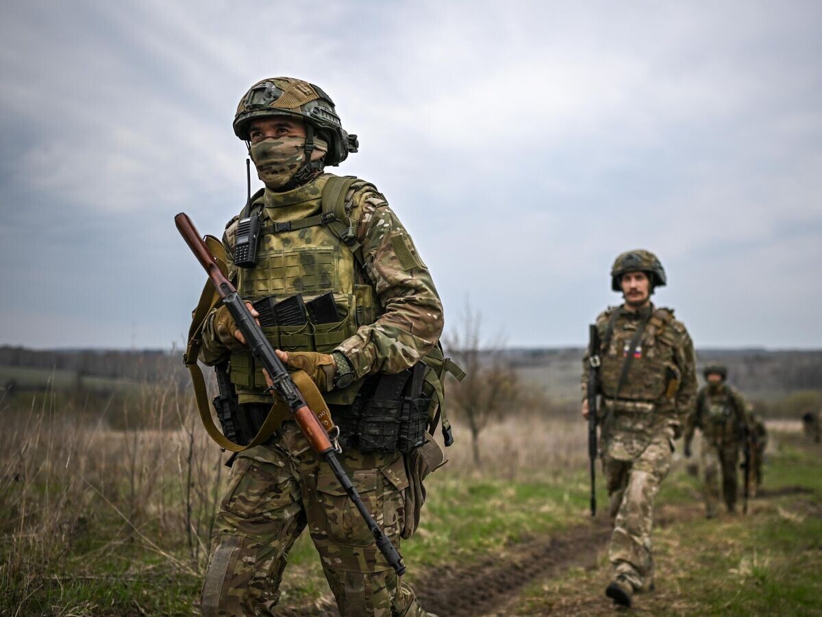    Российские военнослужащие© РИА Новости / Сергей Бобылев