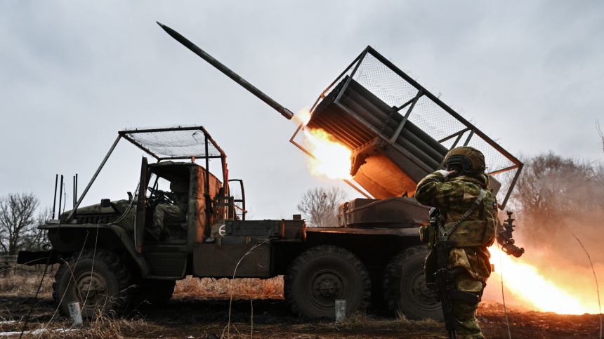    Фото: © РИА Новости/Станислав Красильников; Минобороны РФ; 5-tv.ru