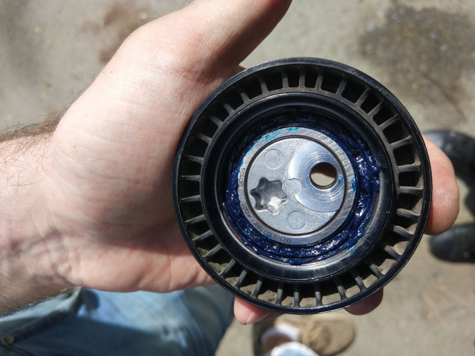 Натяжной ролик генератора Polo