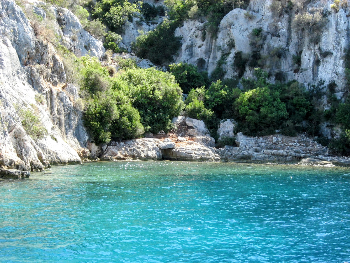 Белоснежные скалы и бирюзовое море