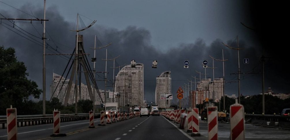    Киев утром 10 июня (Фото из социальных сетей).