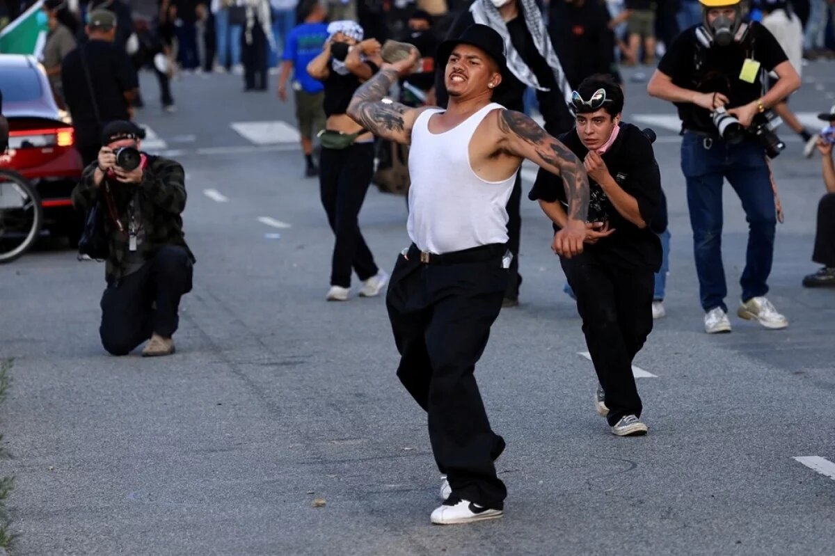    Министр Ноэм: на протестах в Лос-Анджелесе действуют провокаторы