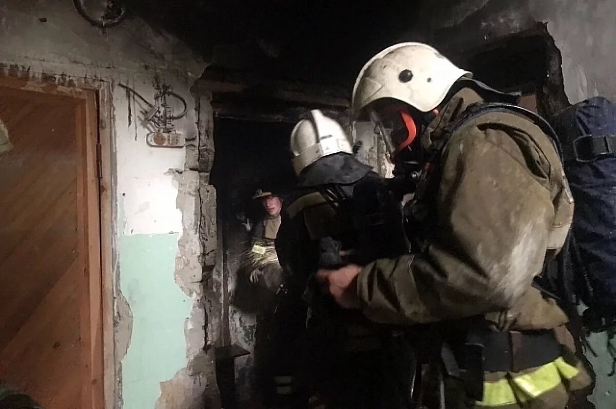    37 пожаров потушили за сутки на Среднем Урале