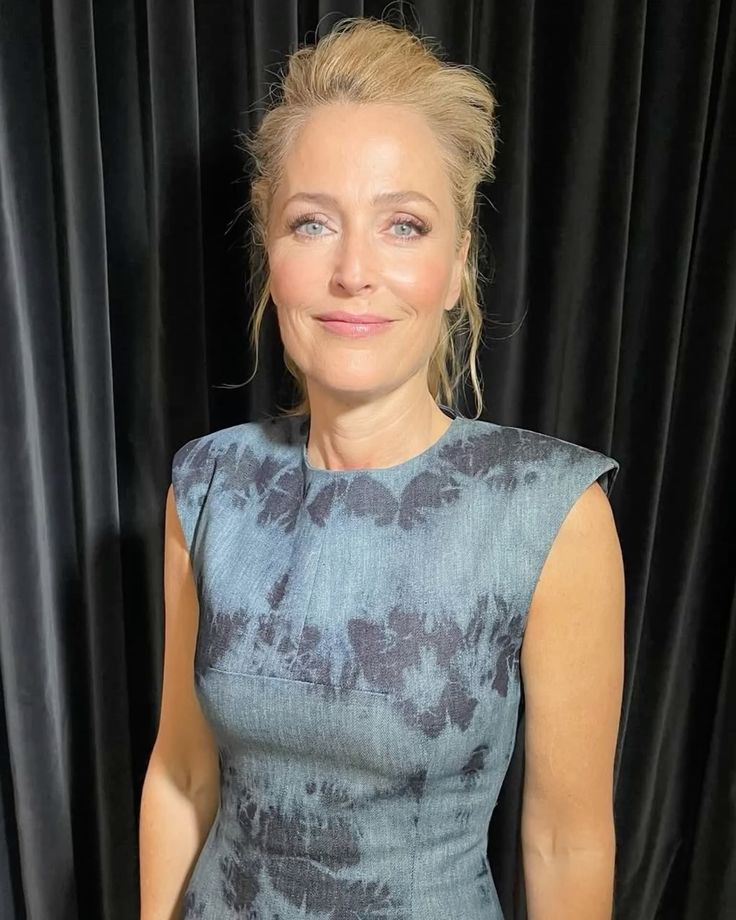 Если руки чешутся отрезать себе волосы — сделайте укладку. Поверьте, стричься расхочется.