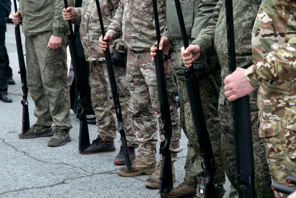    В Екатеринбурге предложили защитить участников СВО от жен-мошенниц