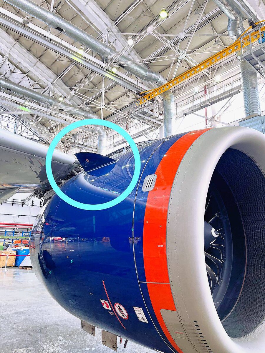 Плавник на двигателе самолета A320