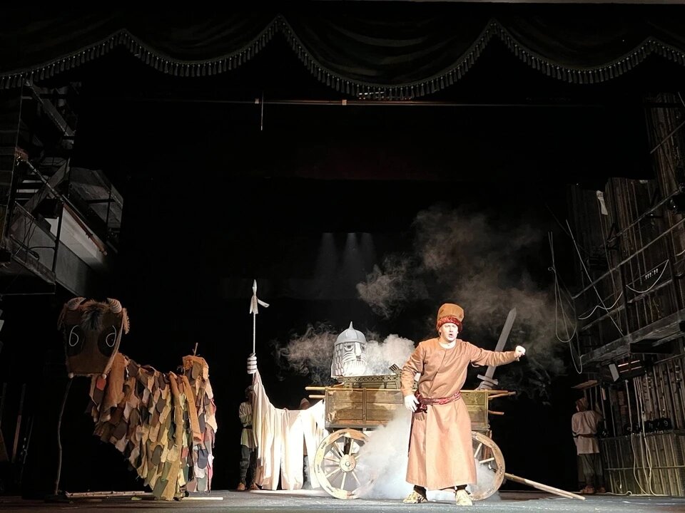 "Как скоморохи сказки показывали". Фото со страницы фестиваля в ВК.