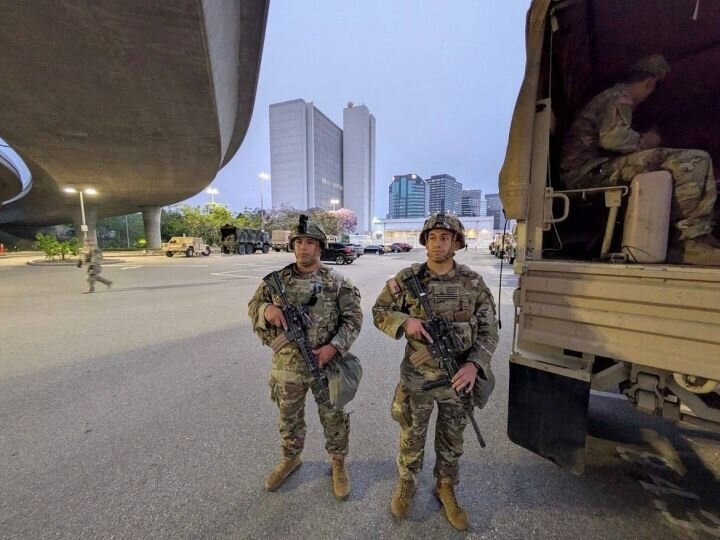 Военнослужащие США на улицах Лос-Анджелеса. Источник: thegatewaypundit.com.