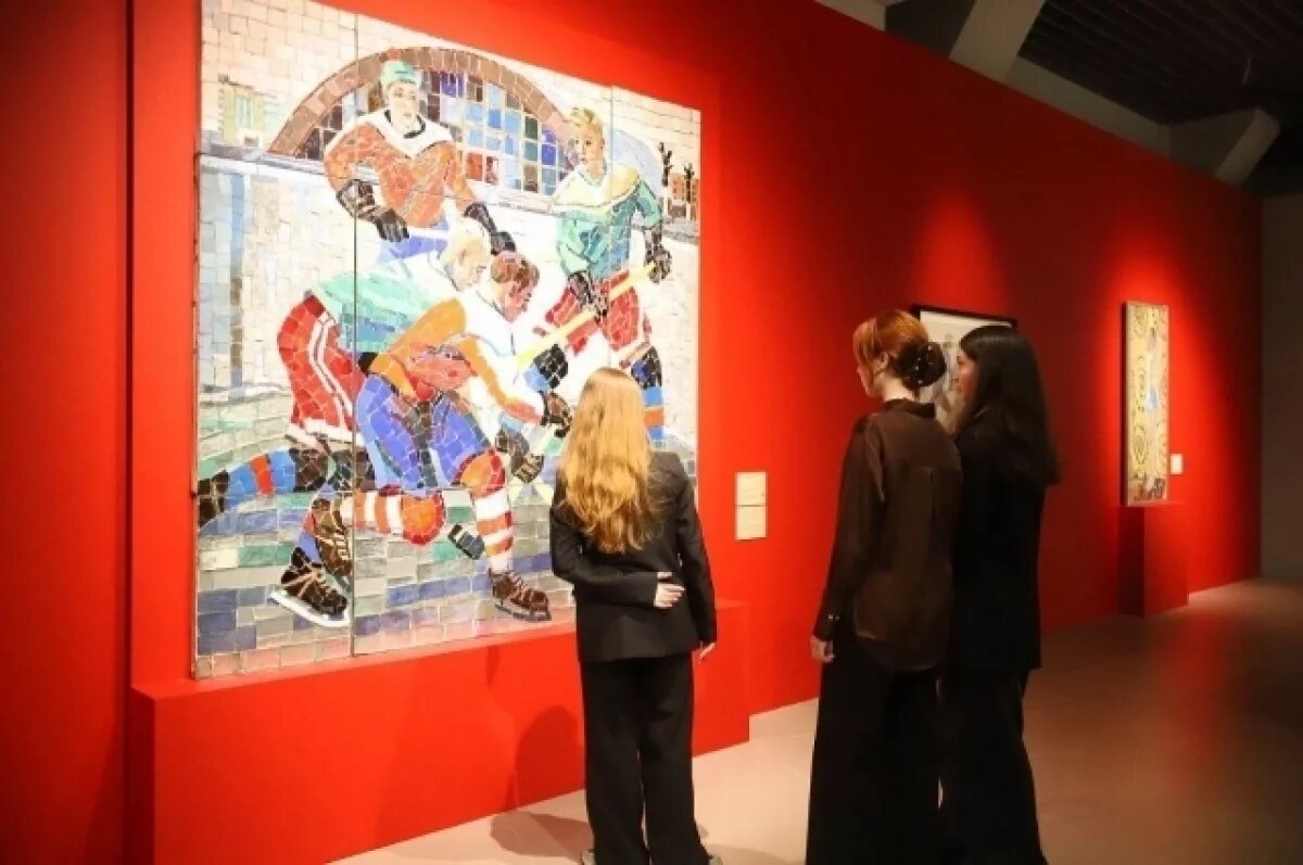    Медики провели диспансеризацию прямо на выставке Александра Дейнеки в музее