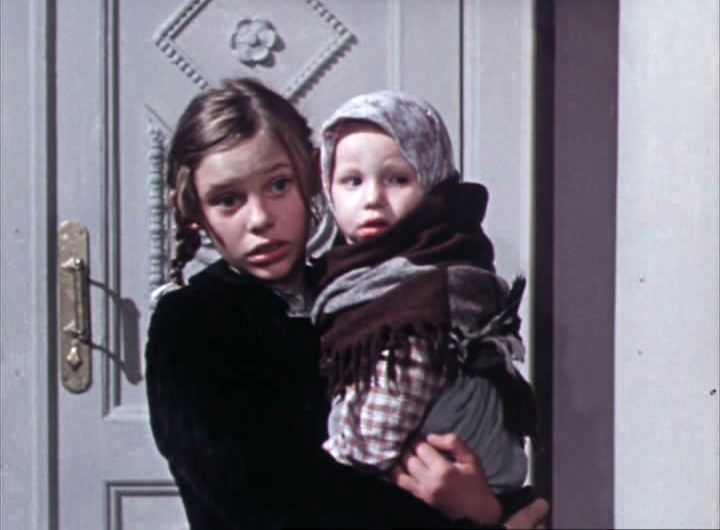 Ольга Машная в фильме «Первые радости», 1977