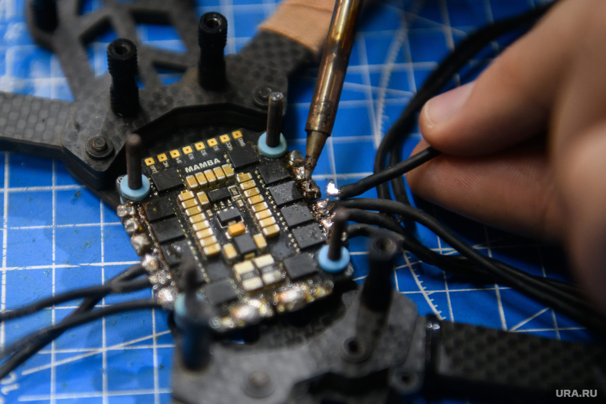 О планах компании начать собирать дроны сообщил французский телеканал. Фото: Илья Московец © URA.RU