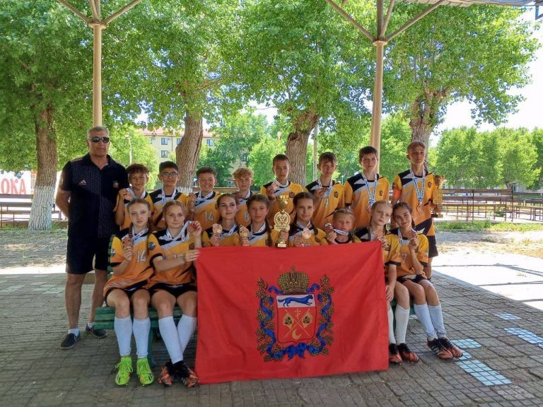    Оренбуржцы завоевали две «бронзы» на чемпионате страны по мини-лапте Оренбуржье