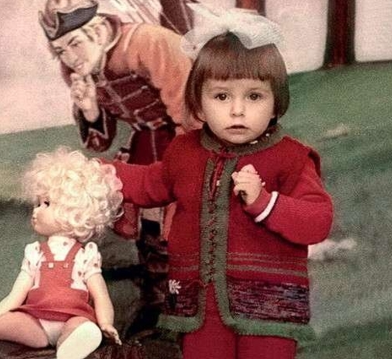 Татьяна Навка в детстве