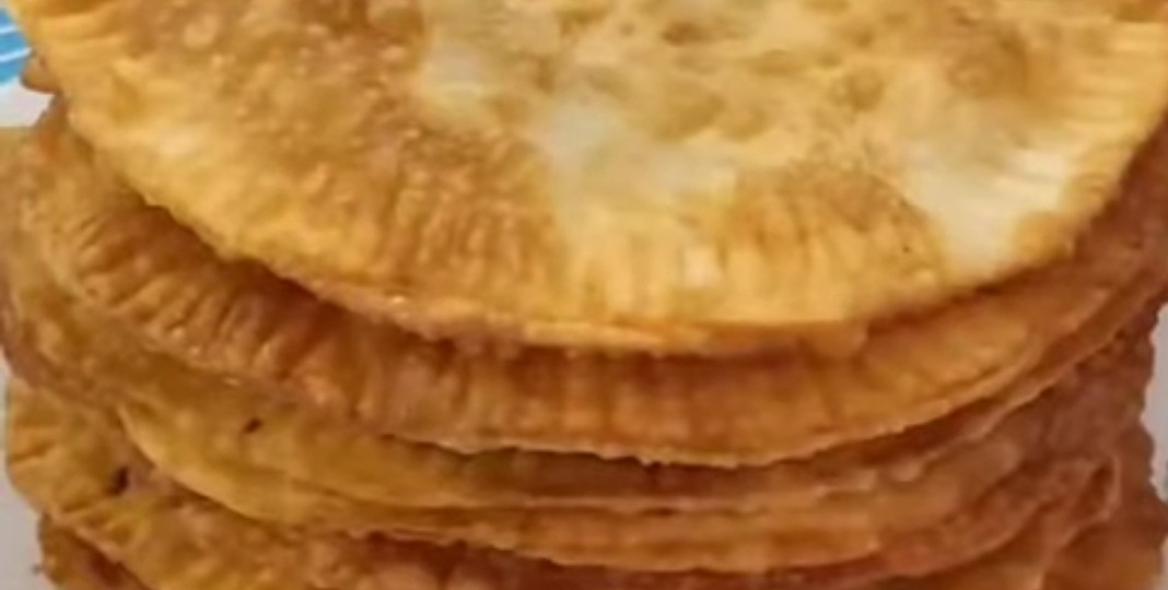 Сочные домашние чебуреки