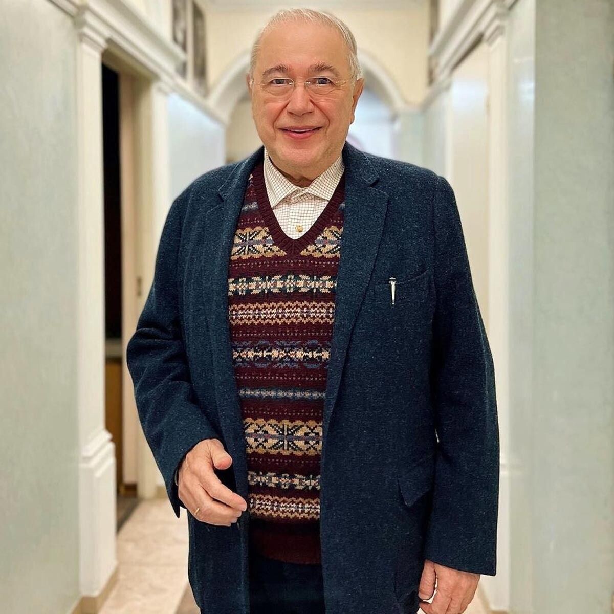 Евгений Петросян