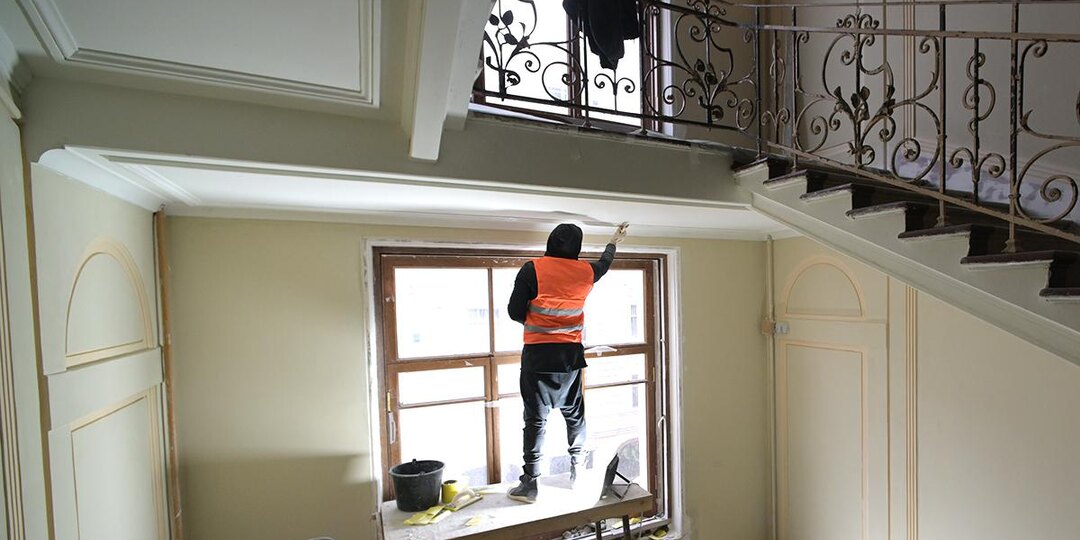 Ремонт в подъезде многоэтажки: кто делает, когда и как добиться