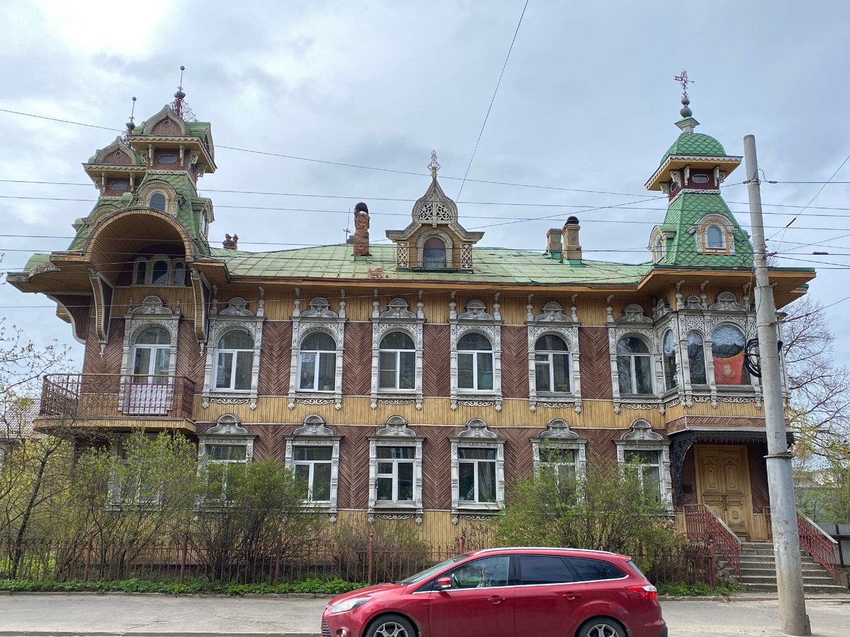 Дом купца Гордеева(Дом художников) в Рыбинске
