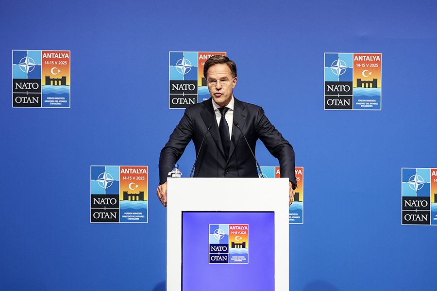    © ERDEM SAHIN/ТАСС