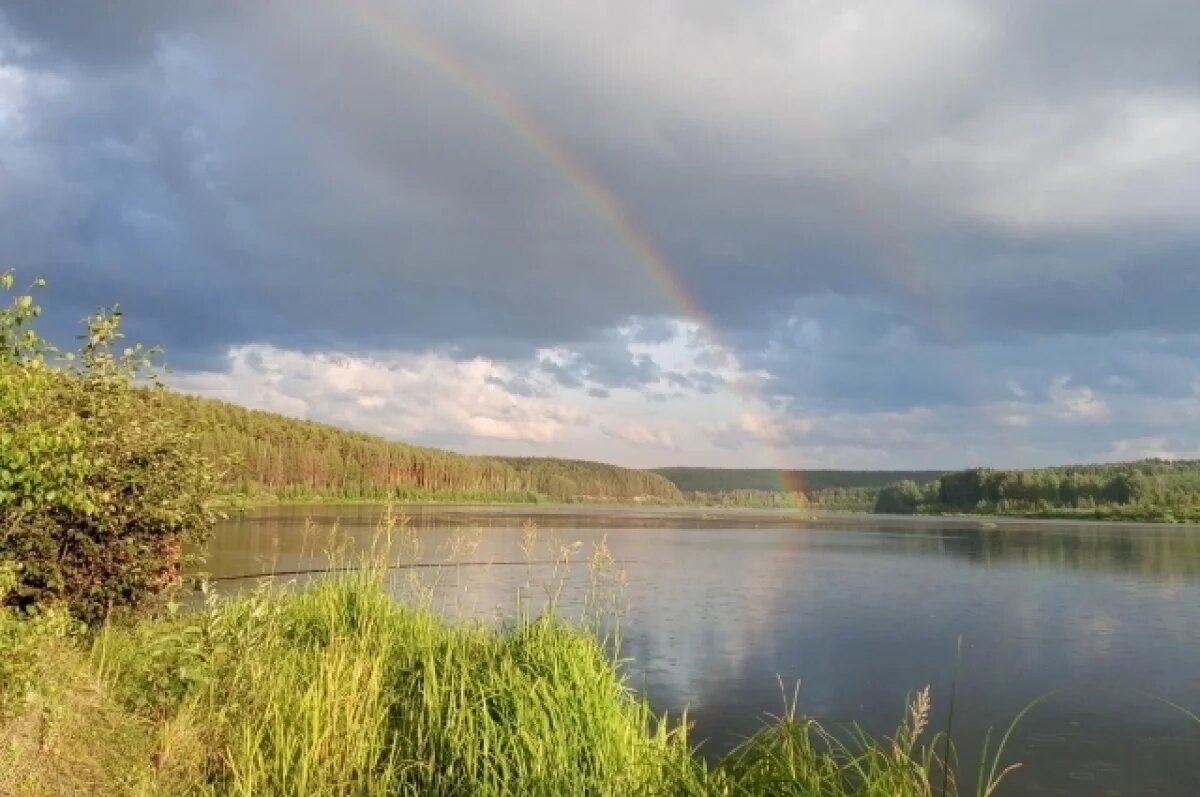    Жара, грозы и град ожидаются в Свердловской области