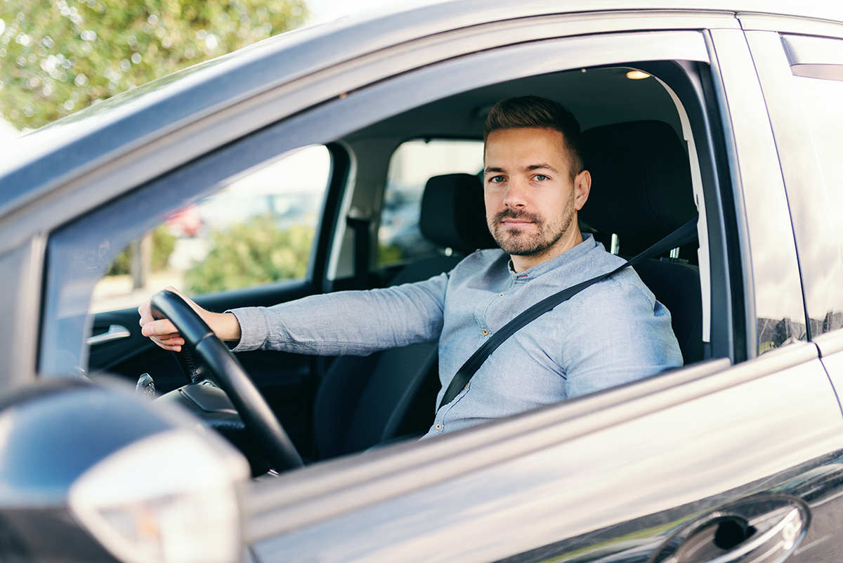 Сохраняйте уверенность за рулем. Источник: Shutterstock📷
