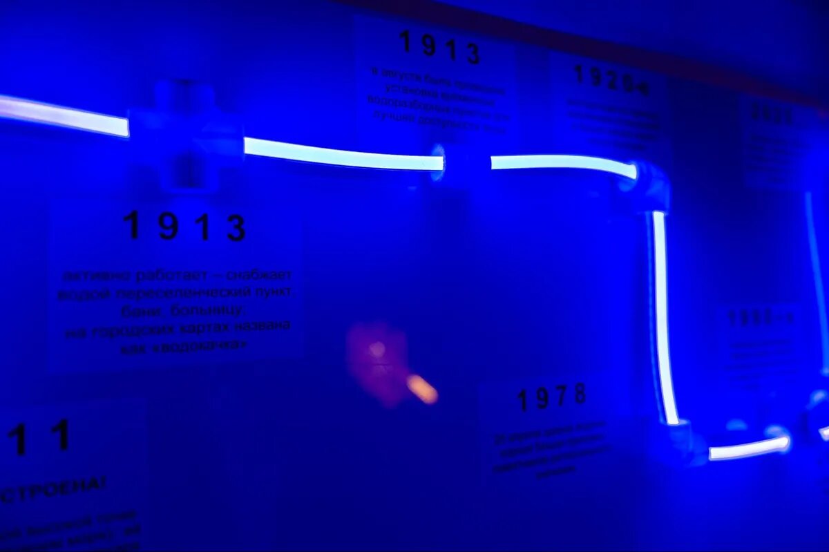 Первая инсталляция посвящена более чем вековой истории башни |Фото: Андрей Ткаченко