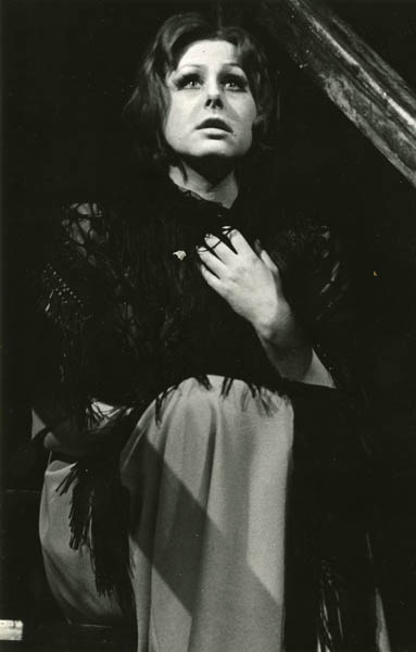 Наталья Вилькина на сцене