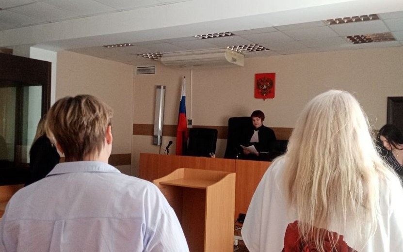    Чиновницу Минстроя и двух риелторов осудили в Удмуртии за мошенничество с жильем на 8 млн рублей