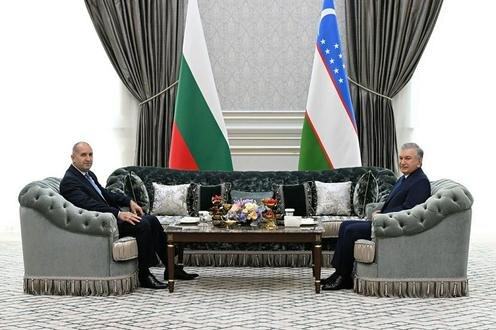 Румен Радев и Шавкат Мирзиёев. Фото пресс-службы президента Узбекистана