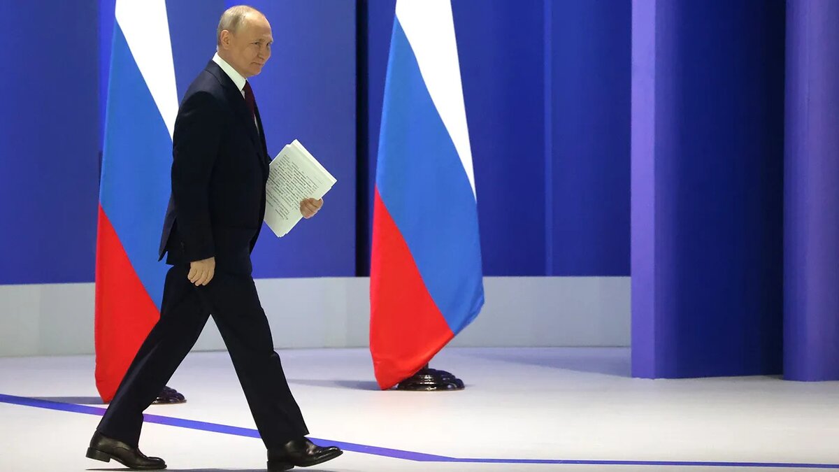 «Пора бы»: Зюганов назвал, что должен сделать Путин в ситуации с Украиной