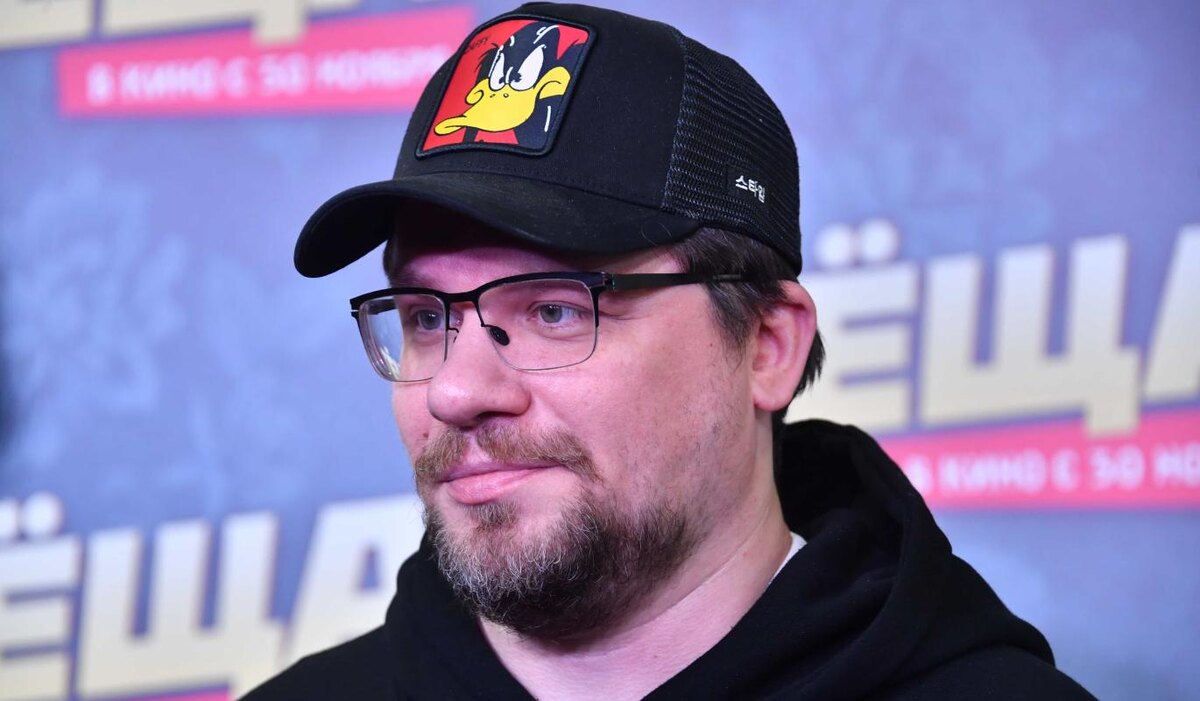     Гарик Харламов прокомментировал новость о беременности жены