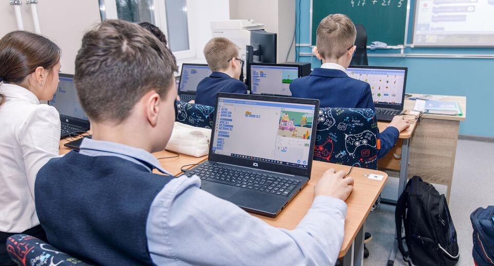    Лобненский лицей переехал в обновленное здание / Медиасток.рф