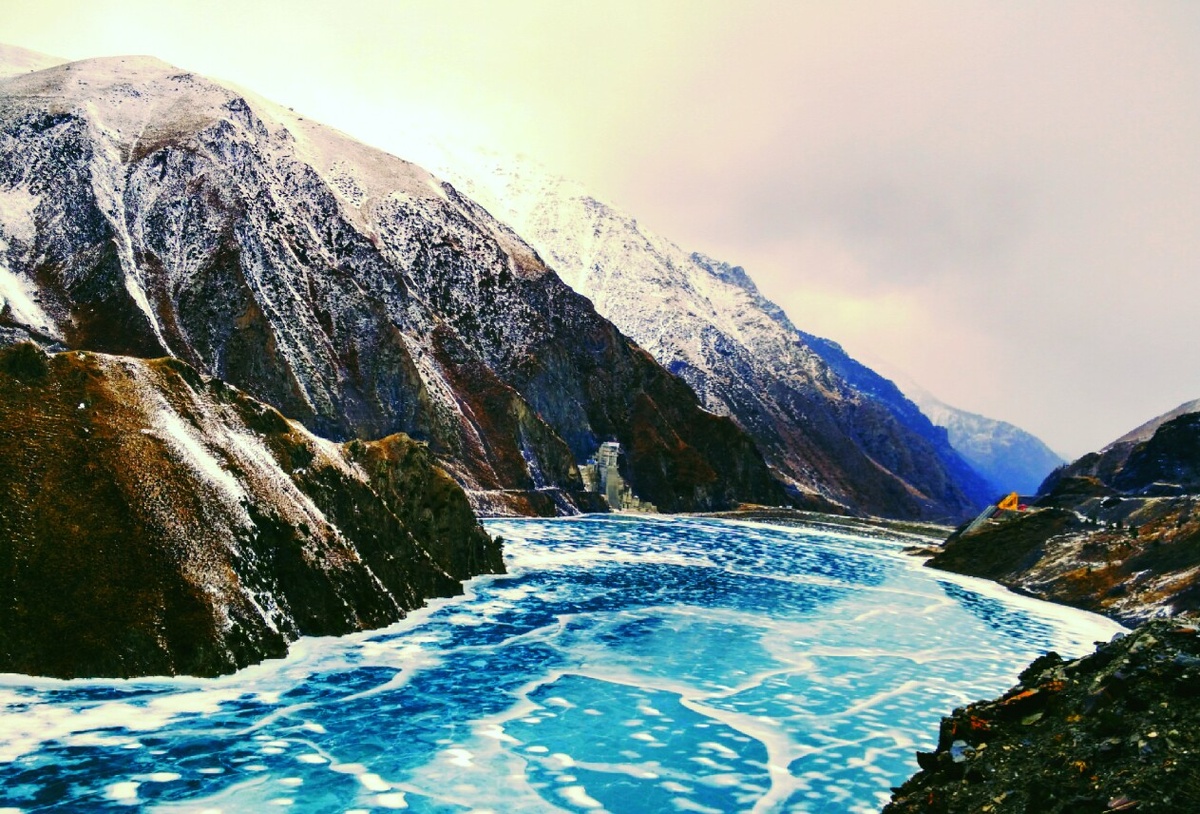 Зарамагское водохранилище, фото автора, из личного архива