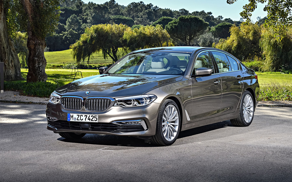 BMW📷BMW 5-Series